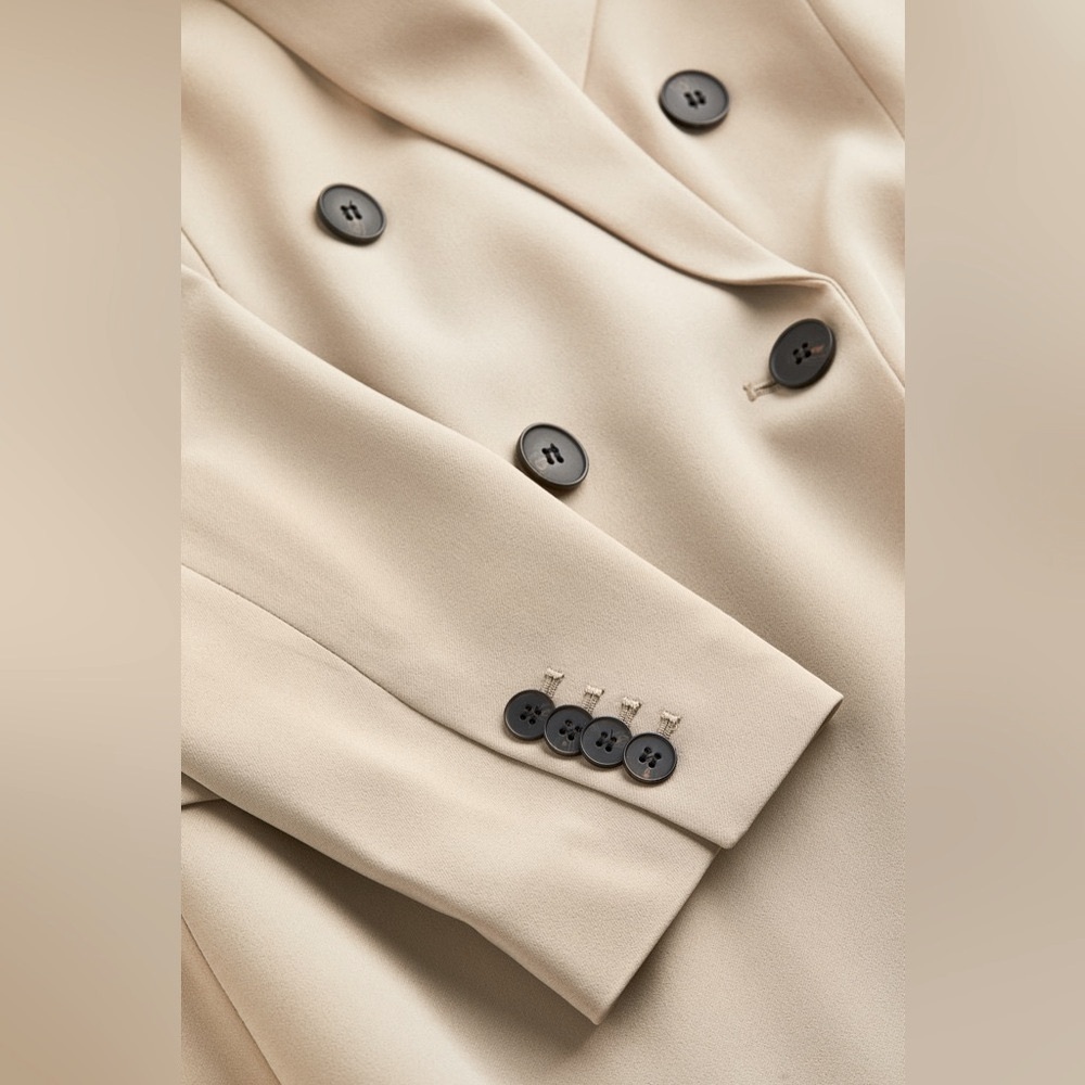 H&M Tan Blazer with Wide Notched Lapels - Picture 3 of 9